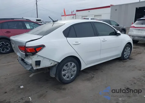 2021 Kia Rio S z USA, uszkodzony, nr VIN 3KPA24AD5ME400236